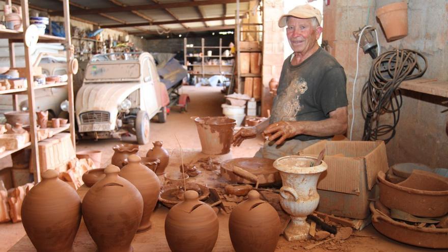 Fallece a los 90 años Toni &#039;Frígoles&#039;, referente de la alfarería tradicional ibicenca