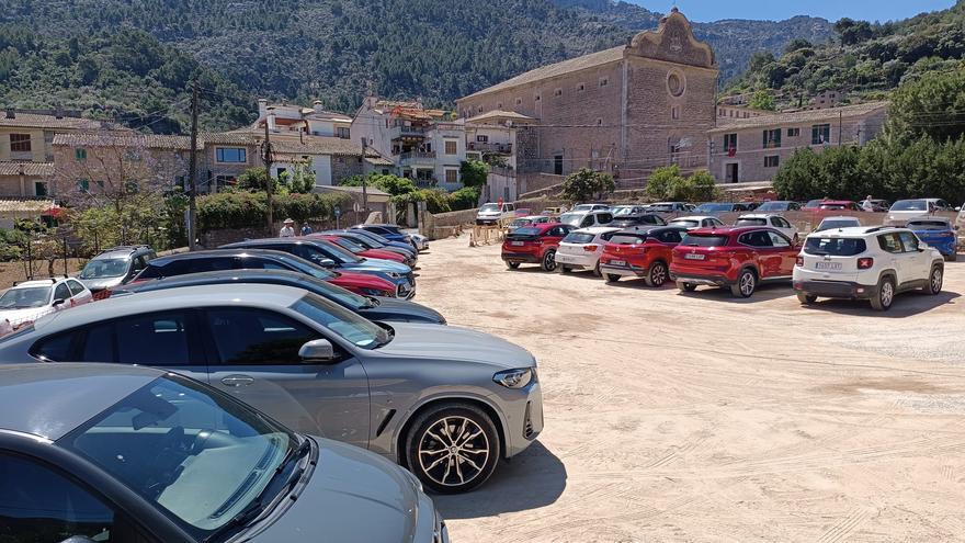 Colapso en Sóller: El GOB denuncia que los aparcamientos habilitados por el Ayuntamiento son ilegales