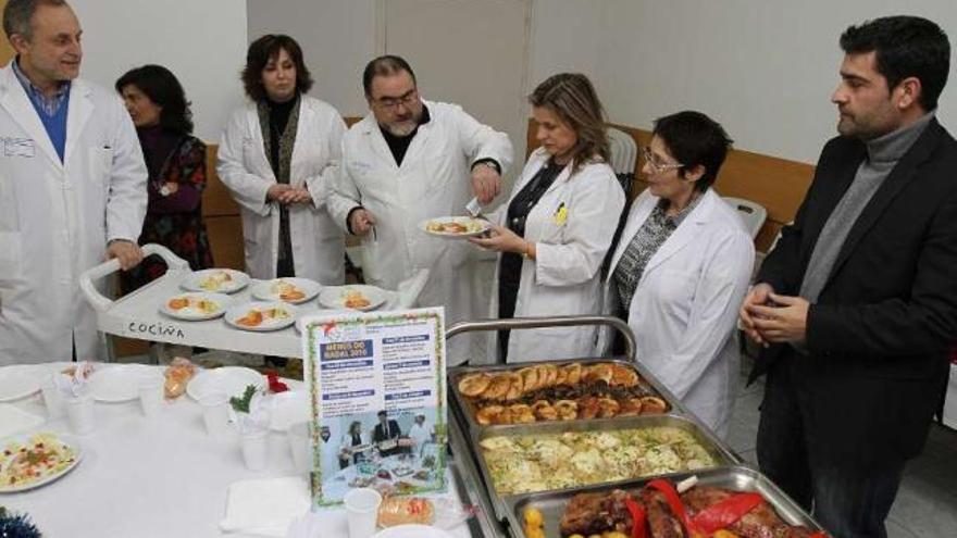 Menú especial de Navidad en el Complexo Hospitalario Universitario de Ourense. / iñaki osorio