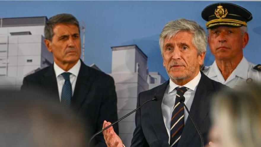 Marlaska insists he did not receive an alert for Ceuta, but CNI commanders ordered to inform the Government Delegation