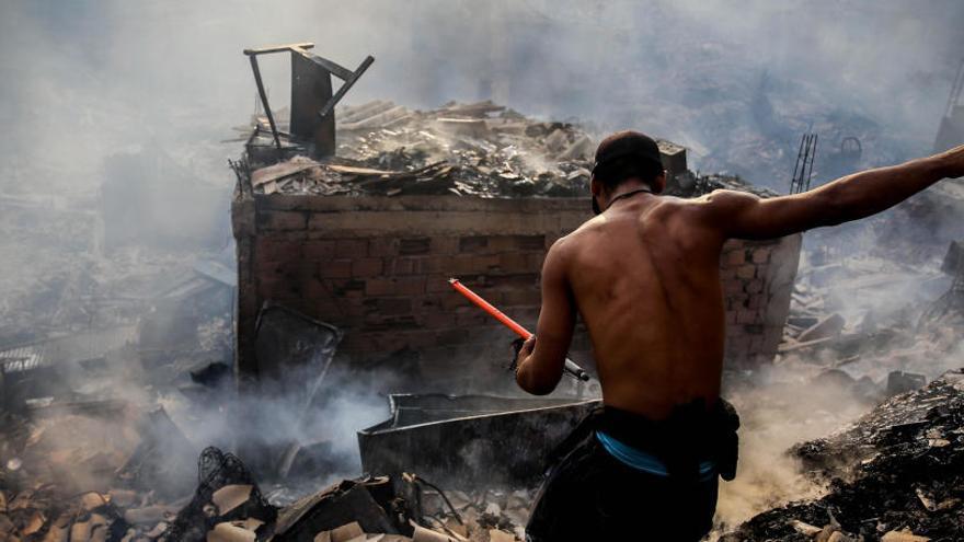 Un incendio arrasa 50 casas de una favela de Sao Paulo