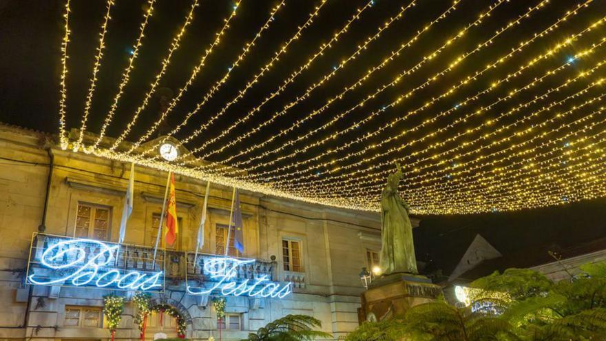 Alumeado na Praza da Inmaculada en 2024. | // D.P.