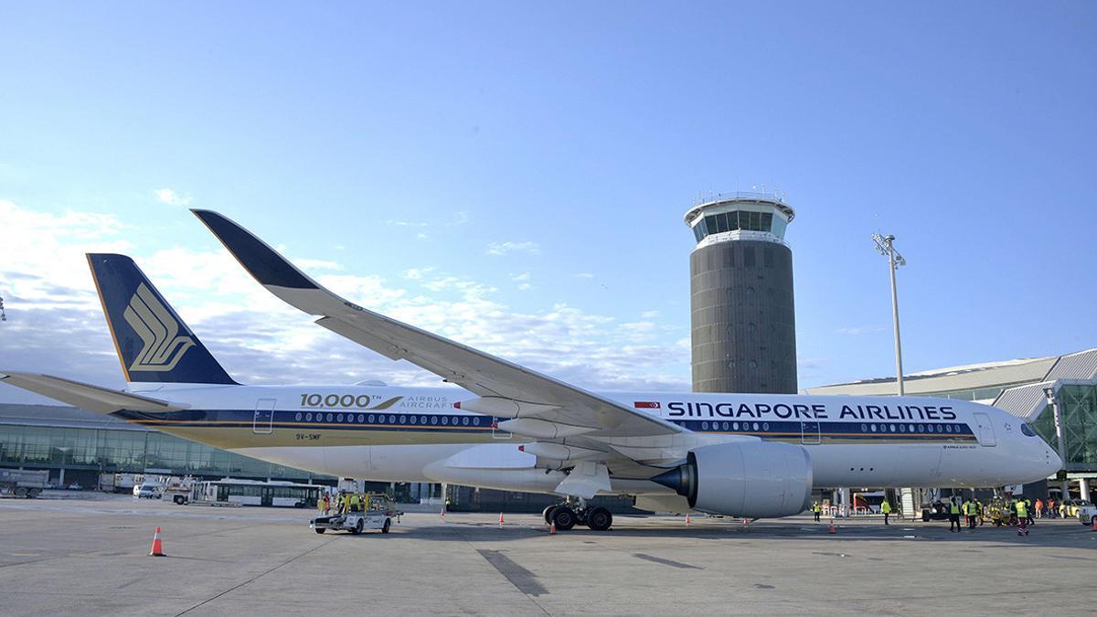 El avión A350 de Singapore Airlines en Barcelona.