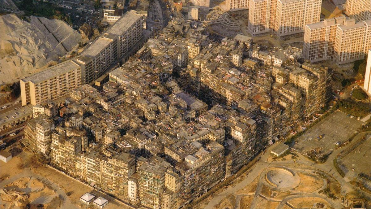 La ciudad amurallada de Kowloon en 1989