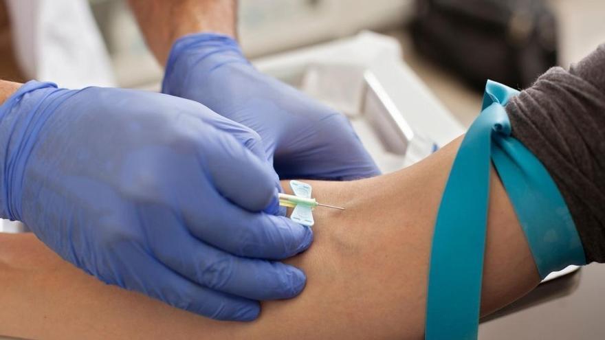 El SES refuerza el transporte del Banco de Sangre con un contrato de 5,15 millones para tres años