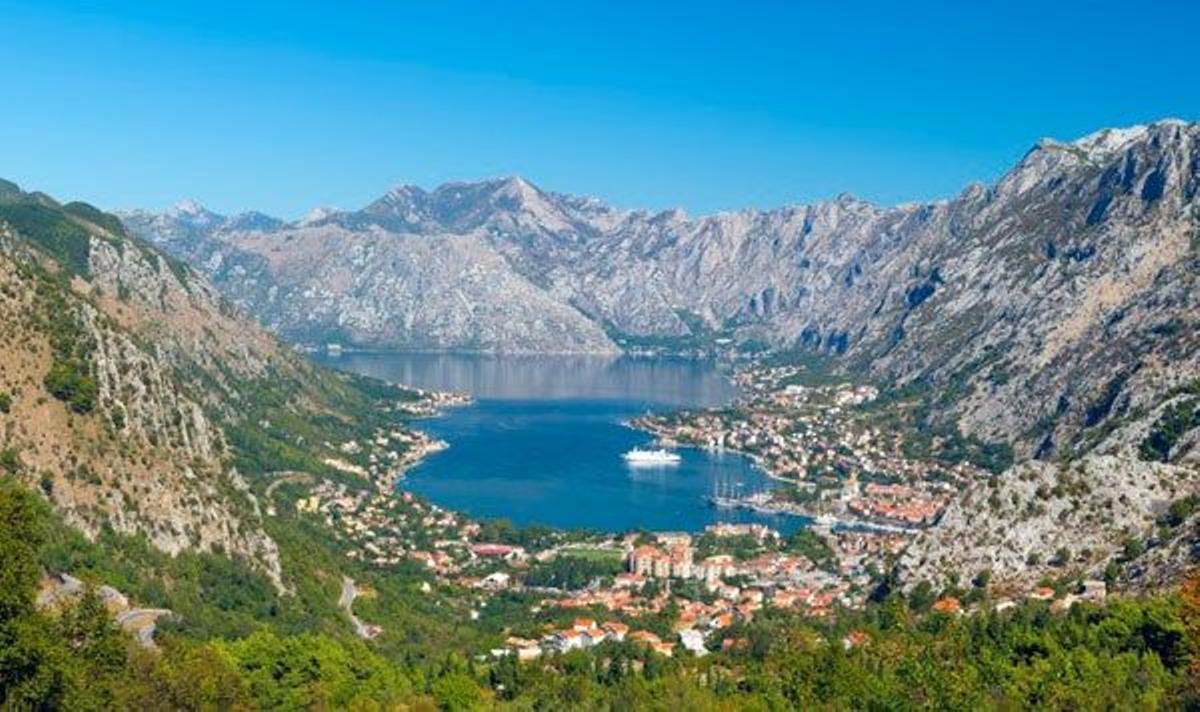 Bahía de Kotor, en Montenegro.