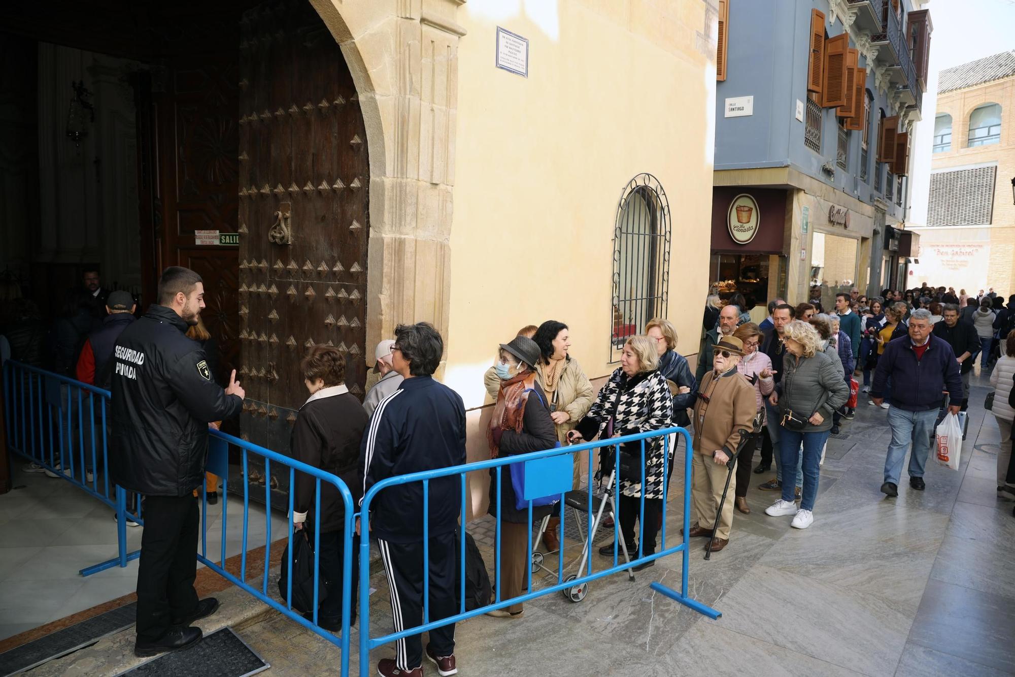 Málaga renueva su devoción por el Cristo de Medinaceli