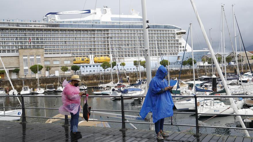 El &#039;Anthem of the Seas&#039; se despide de Vigo