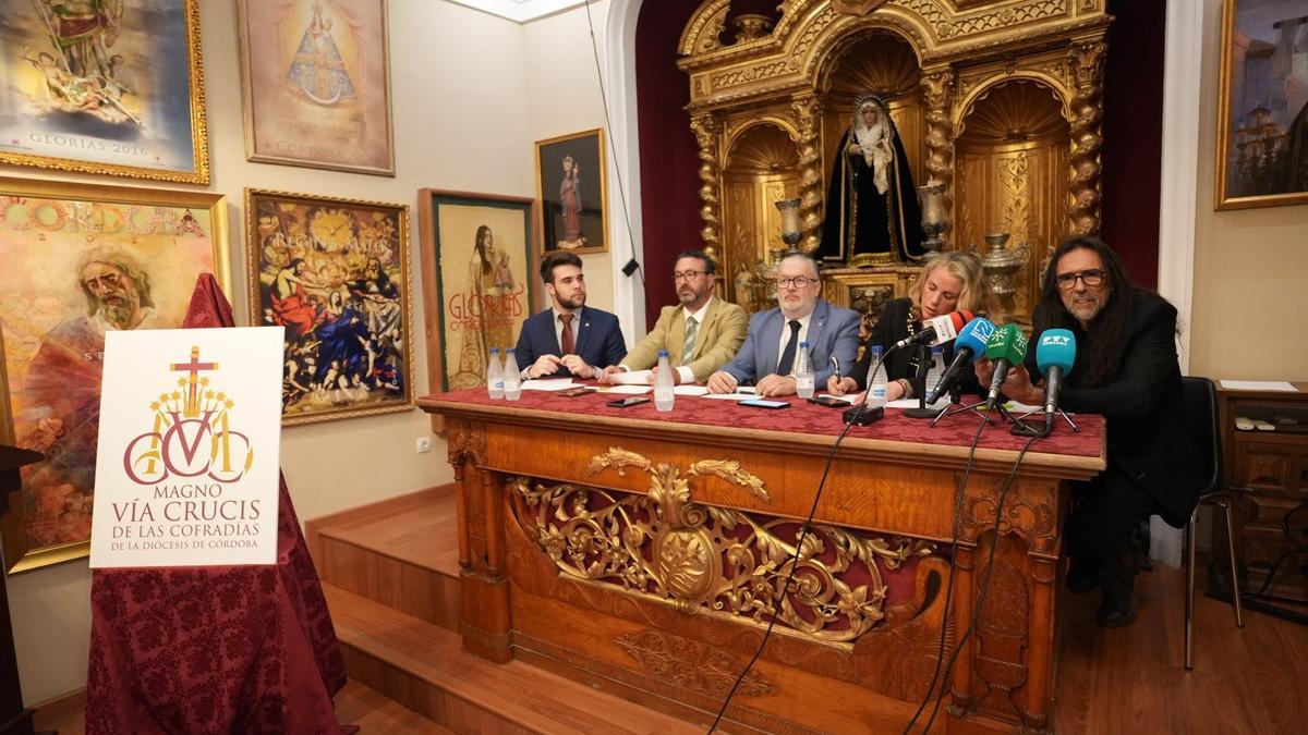 Presentación del logotipo del Via Crucis Magno de la Hermandad de Cofradías.
