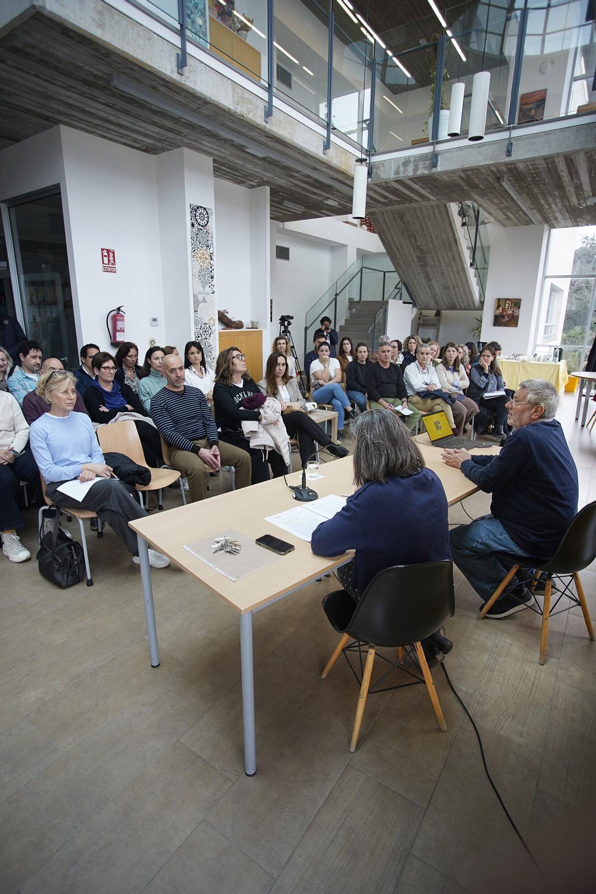 Les imatges de la presentació de les claus biològiques de l'aprenentatge infantil