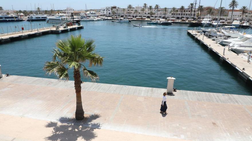 La presidenta del Consell de Formentera pide a la APB una reunión para desbloquear la situación del puerto de la Savina