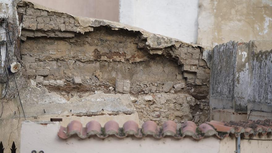 Derrumbe parcial de una pared en el Casco Viejo de Zamora
