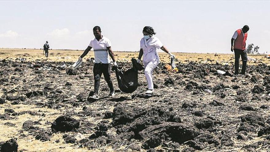 Dos españoles entre los 157 muertos que deja un avión estrellado en Etiopía