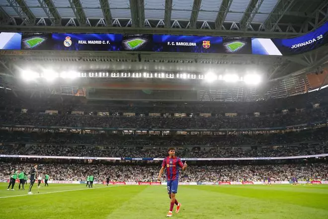 Real Madrid - FC Barcelona, el partido de la jornada 32 de LaLiga EA Sports, en imágenes.