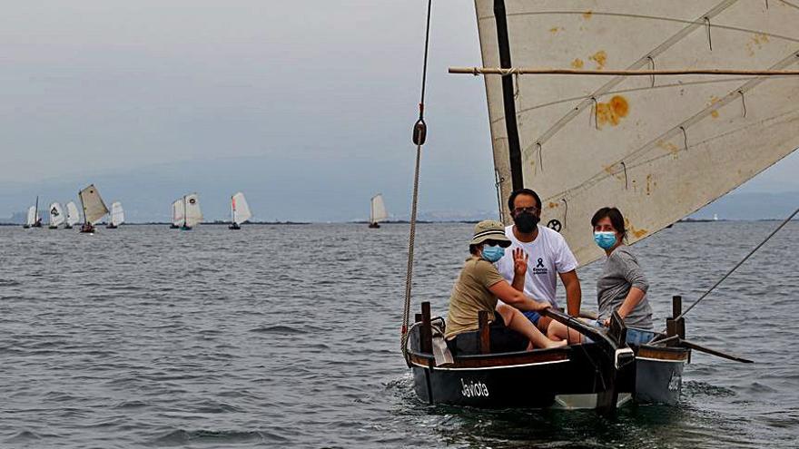 Las dornas vuelven a correr por las venas de la ría.