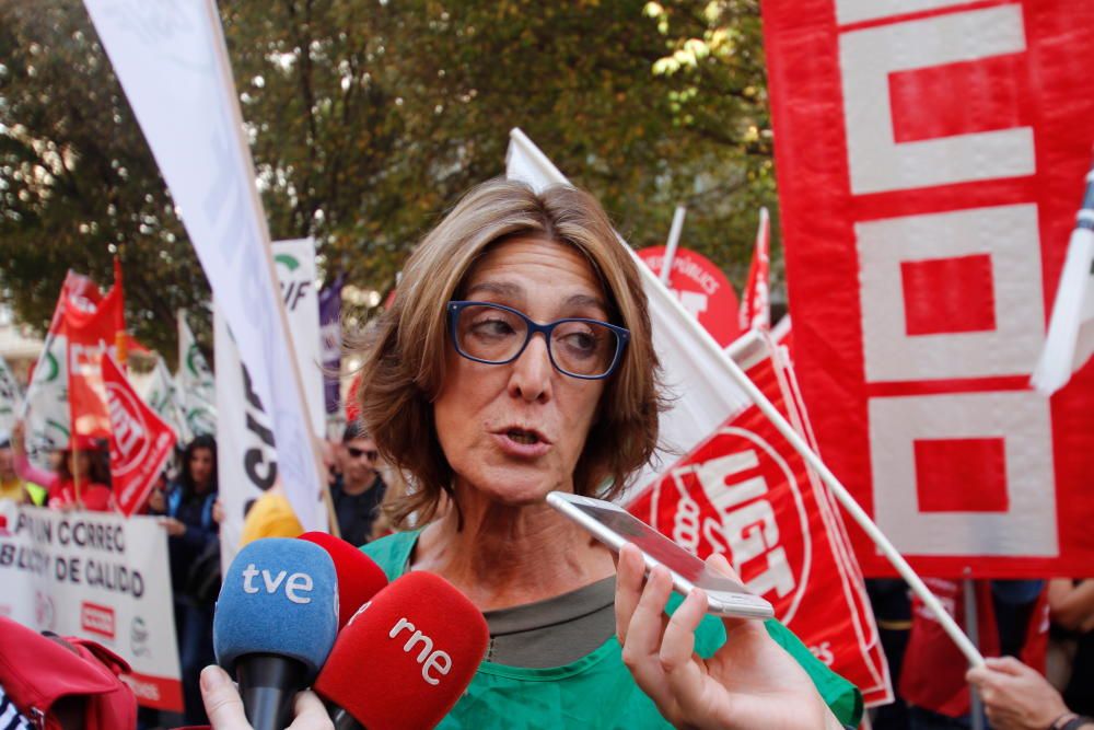 Protesta de funcionarios de Correos en Palma