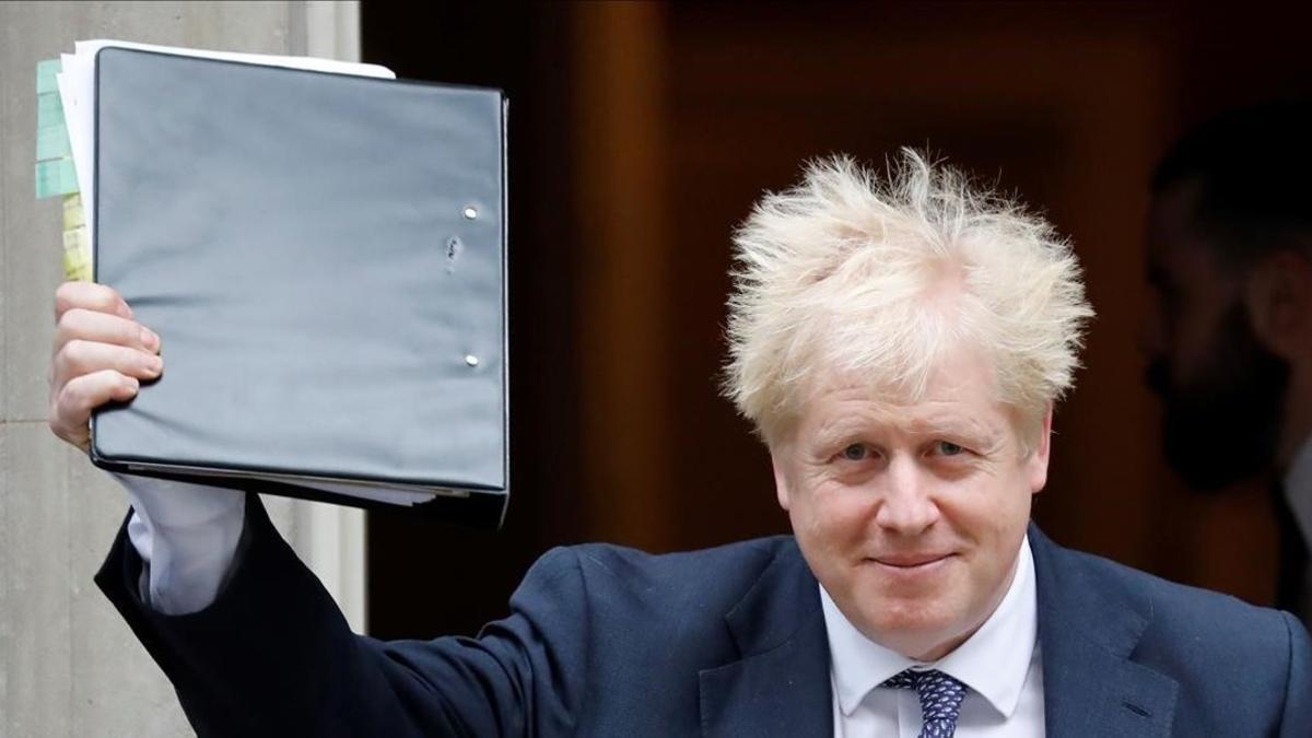 Boris Johnson, ayer al salir de Downing Street.