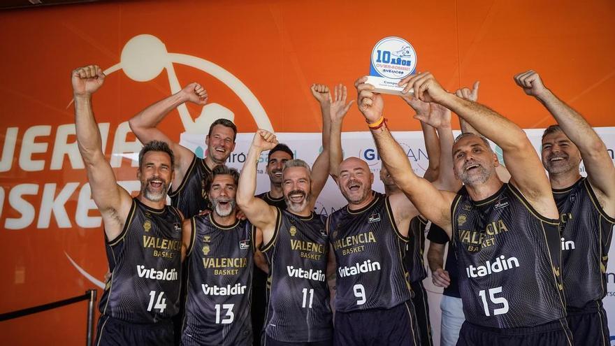 El Over40Basket corona a sus campeones en L'Aqueria del Basket