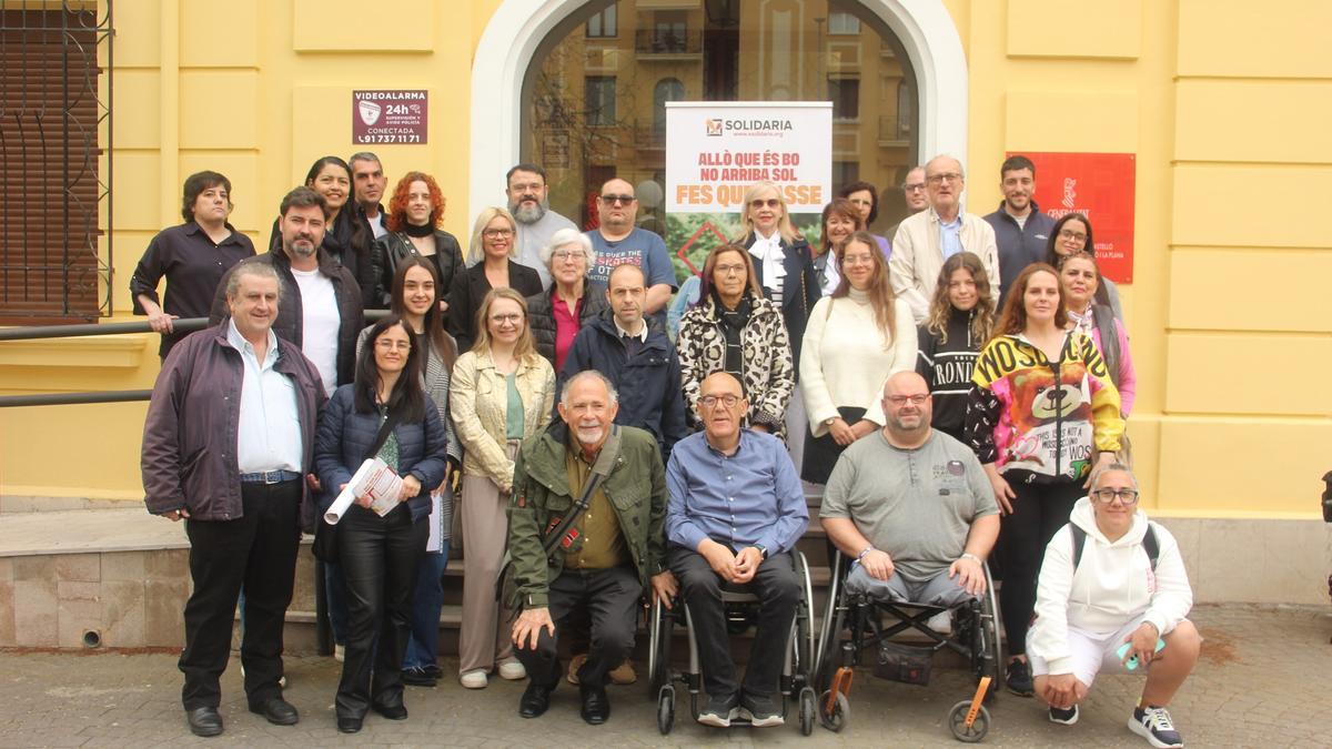 Foto de familia de la presentación de la campaña en Castelló.