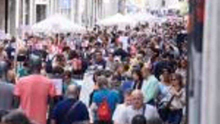 Massiva macrobotiga al carrer al centre de la ciutat de Girona