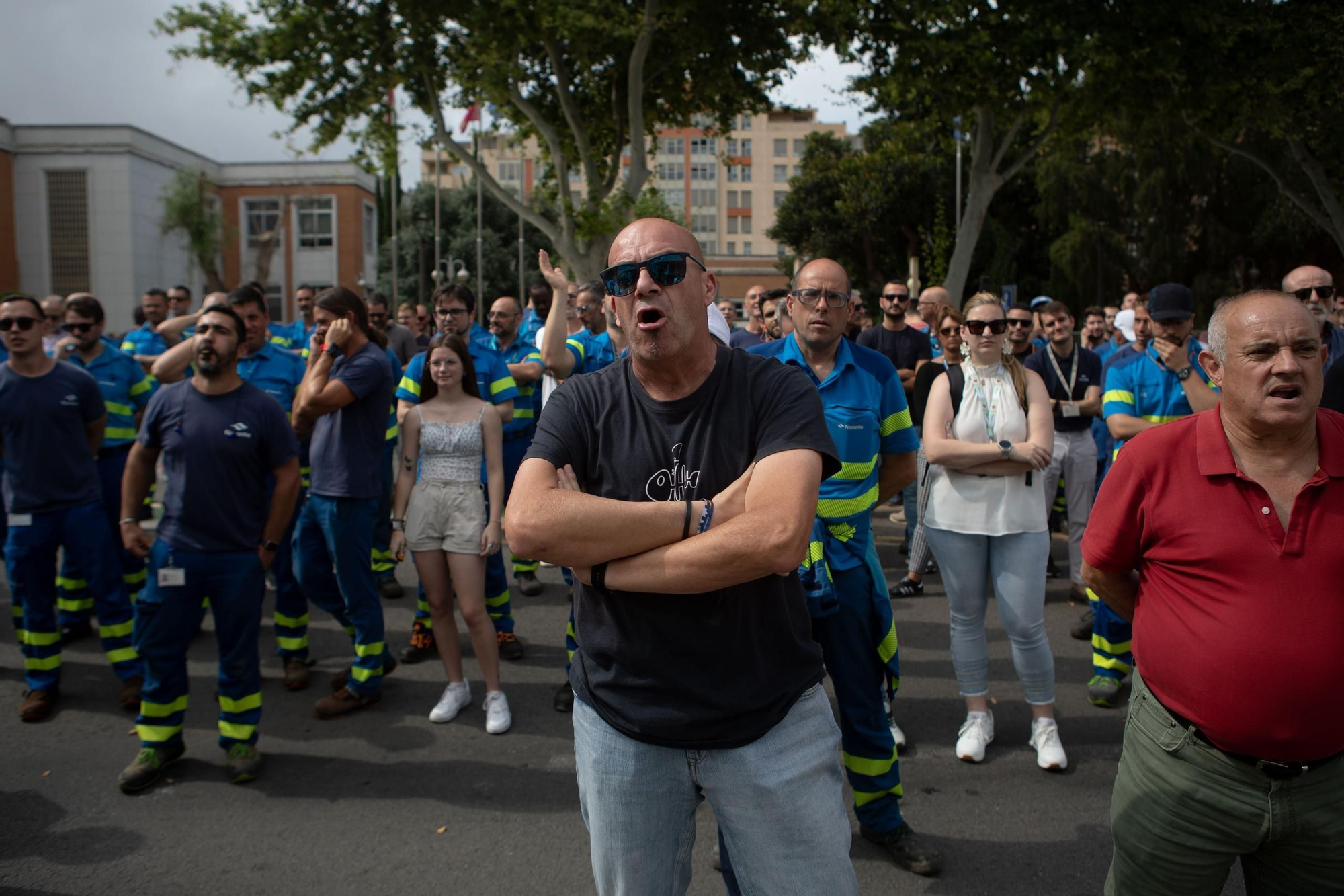 Los trabajadores de Navantia protestan frente a la Asamblea Regional