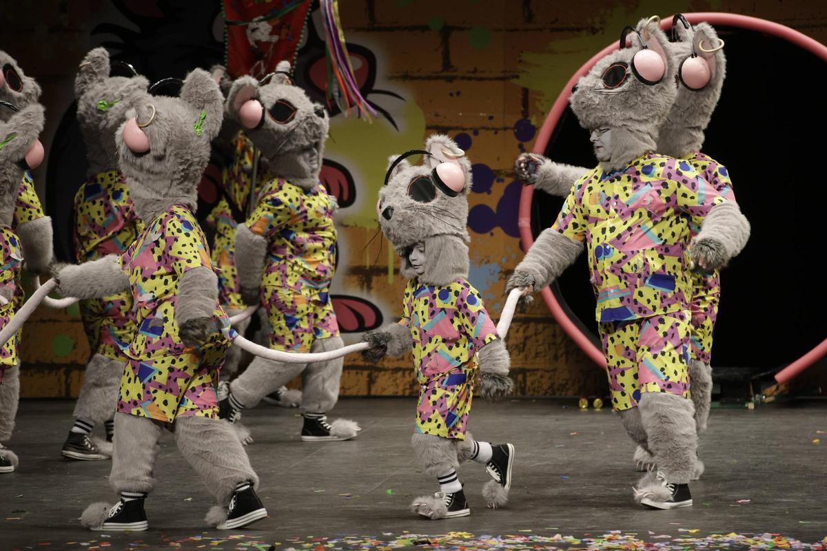 El primer pase del concurso de charangas de Gijón, en imágenes