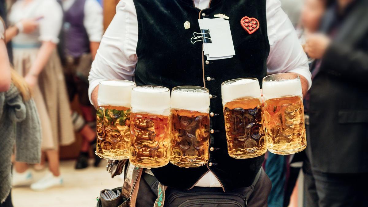 Jarras de cerveza del Oktoberfest