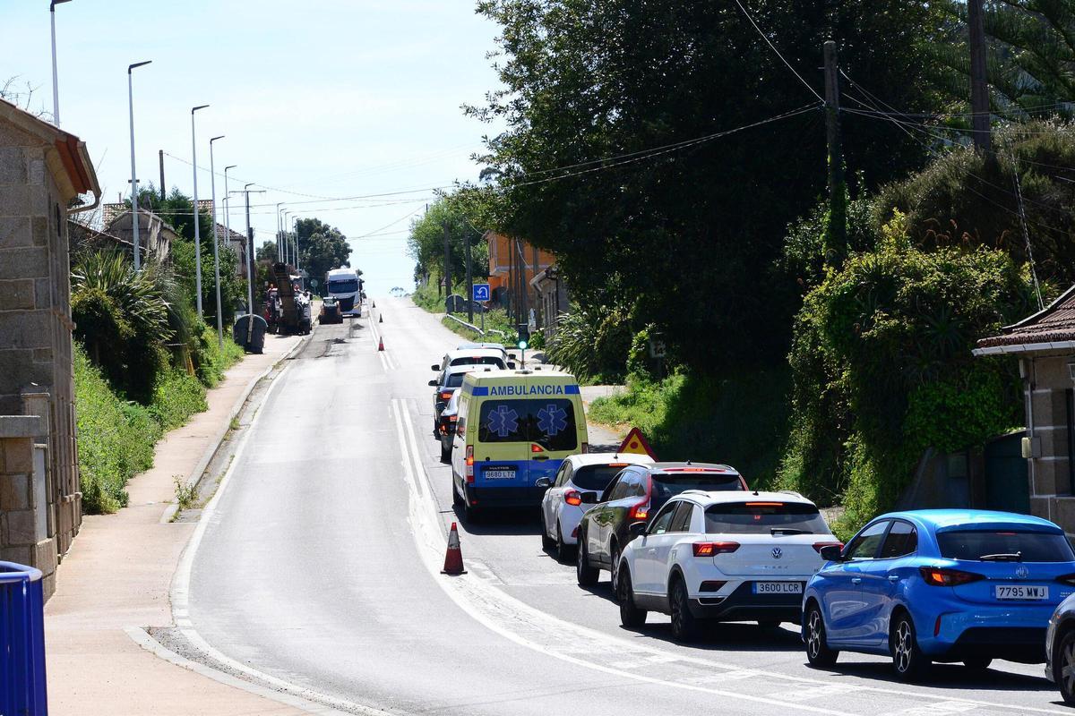Vuelven las obras (y las colas) a la PO-551 entre Bueu y Cangas