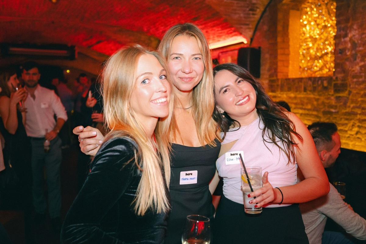 Anna, Marta y Estefanía, organizadoras de Here.