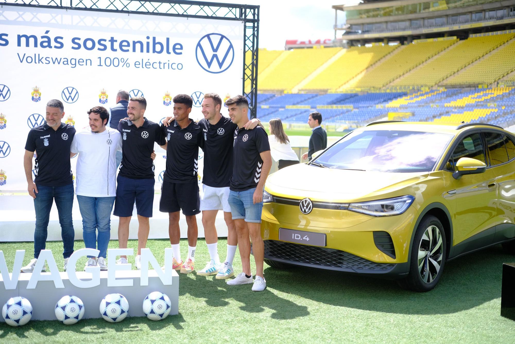 Presentación de coches de Domingo Alonso