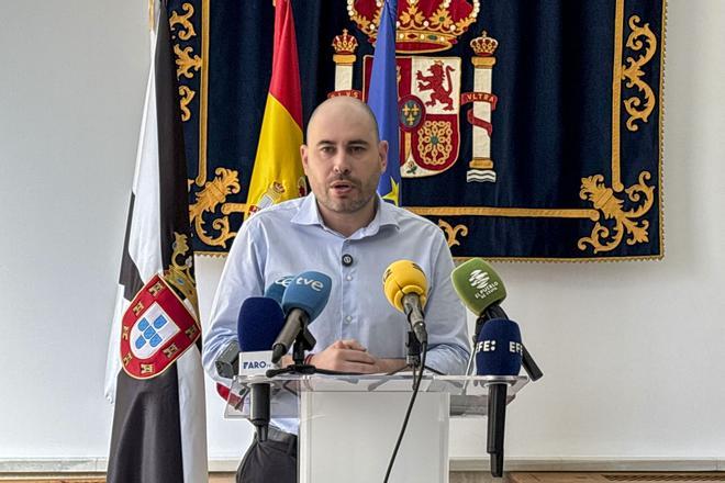 Abren diligencias contra el delegado del Gobierno en Ceuta por no actuar ante los avisos del CNI