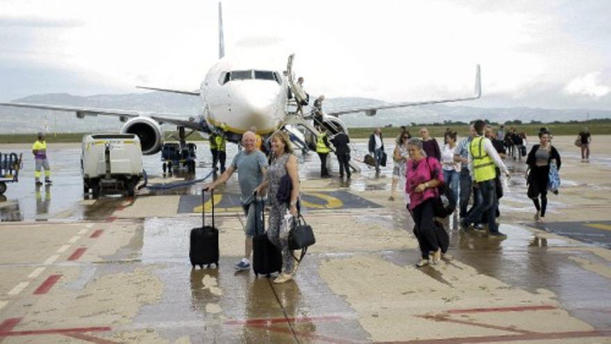 El aeropuerto de Castellón ya tienen aviones comerciales