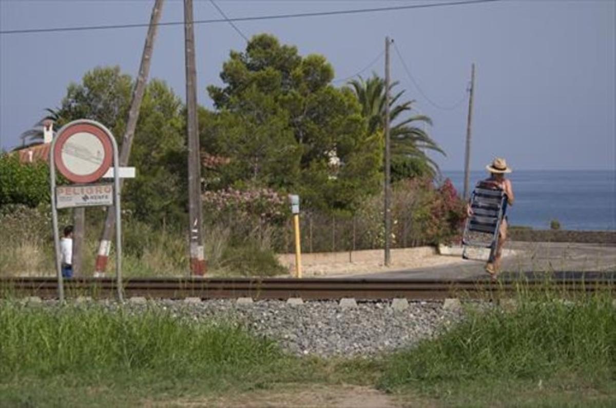 El tram urbà de Miami Platja on va ser atropellada la turista belga, poc després del sinistre. El tram urbà de Miami Platja on va ser atropellada la turista belga, poc després del sinistre.