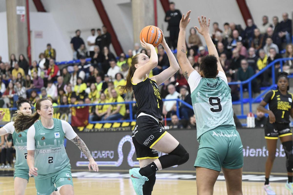 Morgan Bertsch, del Hozono Global Jairis, en el partido ante el Estepona