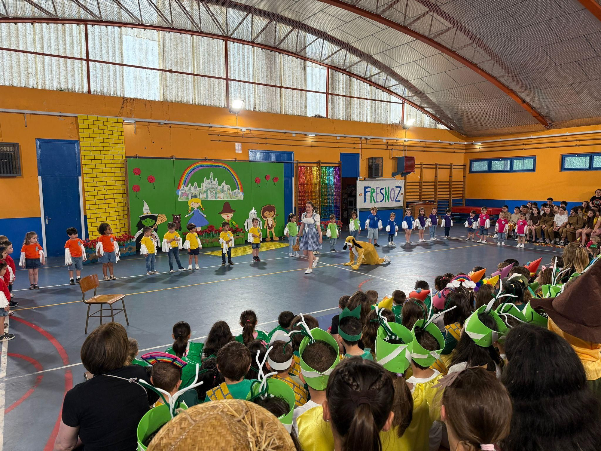 Así es "Fresnoz", la versión de los alumnos del Virgen del Fresno del mundo de Oz