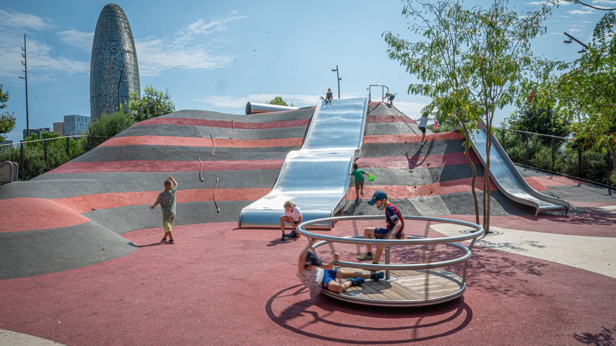 Imagen de archivo de un parque infantil en Barcelona.