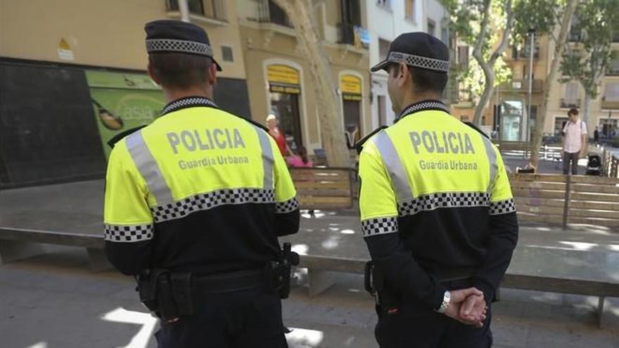 Un guardia urbano de Barcelona mata a tiros a un perro que le atacó