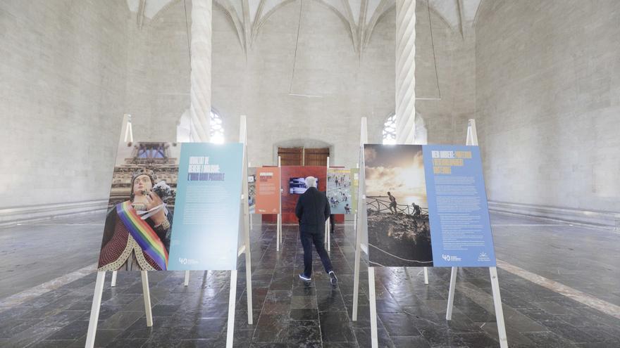 VÍDEO | Inaugurada la exposición &#039;40 años de Autonomía: historia, progreso y futuro&#039; en la Lonja de Palma