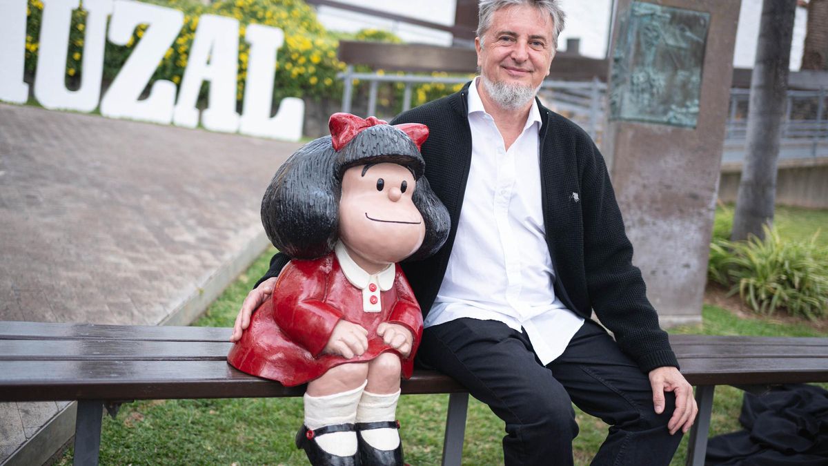 Pablo Irrgang, el pasado jueves, durante la inauguración de la escultura de Mafalda en El Sauzal.