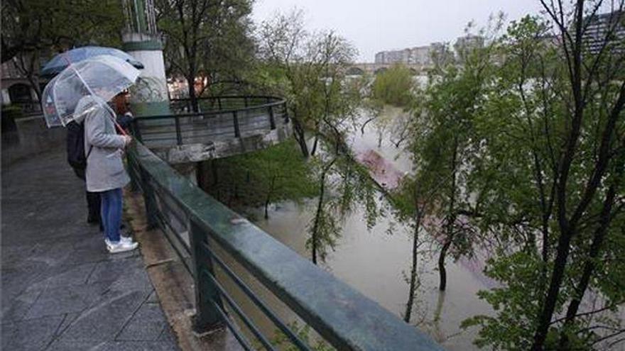 Activado en Zaragoza el plan de Protección Civil por la crecida del Ebro