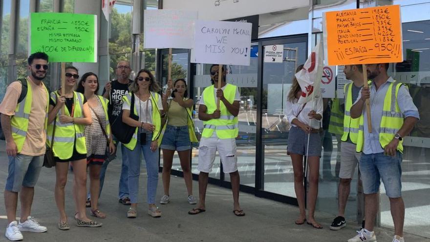 Más de 60 retrasos y 10 cancelaciones en el aeropuerto de Palma por la huelga de easyJet y Ryanair