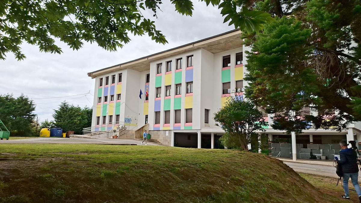 En imágenes: el colegio La Paloma de Castropol celebra su medio siglo de historia