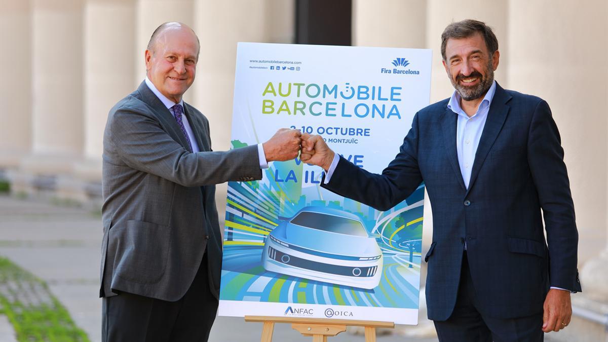 Enrique Lacalle, presidente de Automobile Barcelona, y José López-Tafall, director general de Anfac