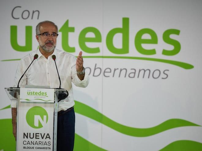 
                 NC de Ingenio firma con el PP y quiebra los pactos en cascada con el PSOE 
            