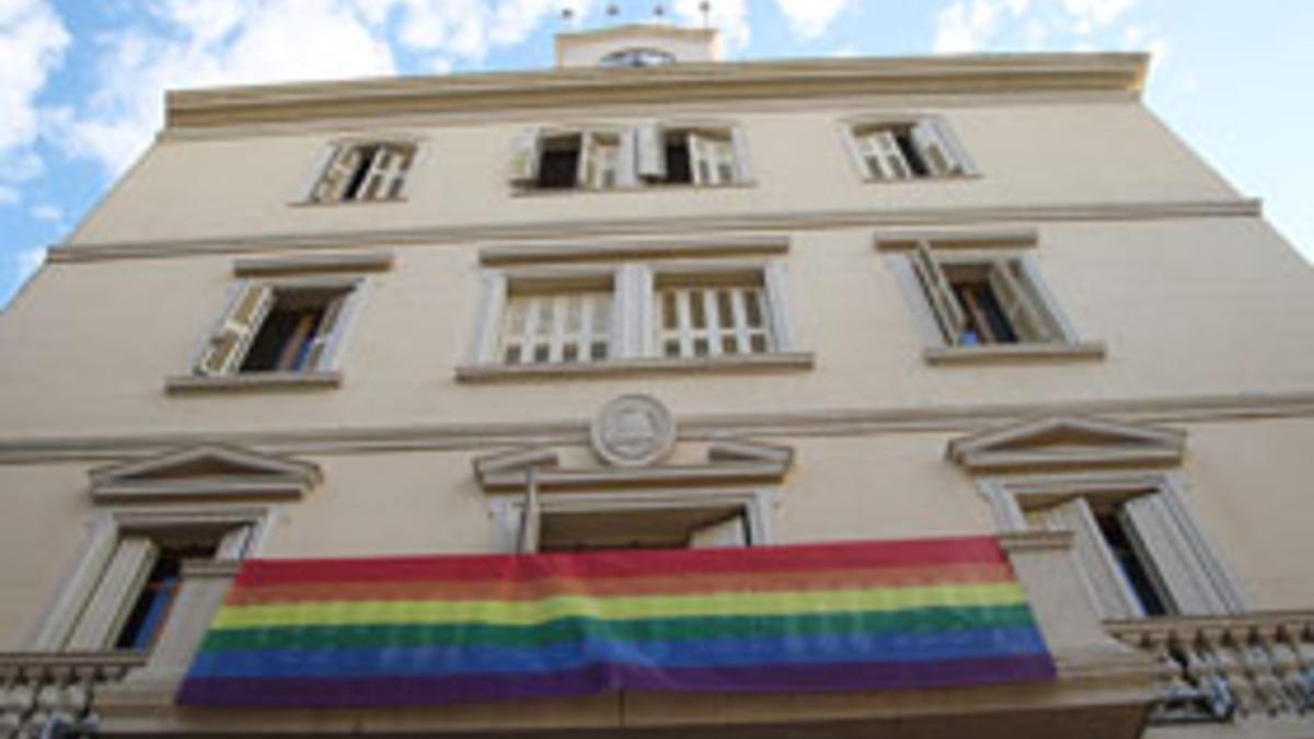 La fachada de l Ayuntamiento de Sant Boi.