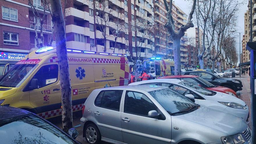 Tres jóvenes, heridos tras el impacto de dos coches en las Tres Cruces