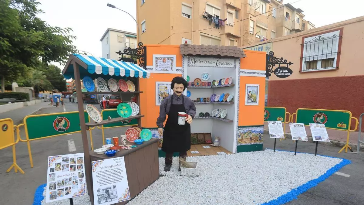Las críticas a la Federació y al Ayuntamiento se cuelan entre los mejores Ninots al Carrer de Alicante