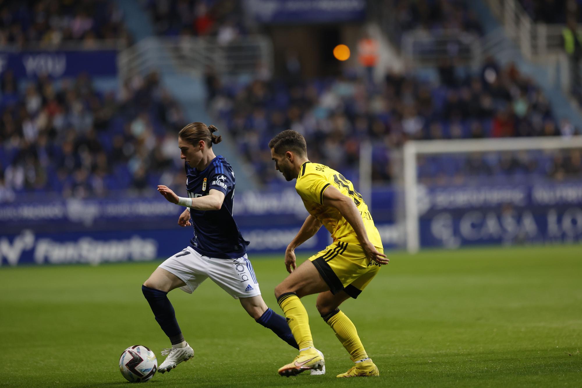 EN IMÁGENES: El Oviedo gana en casa por 1-0 frente al Mirandés