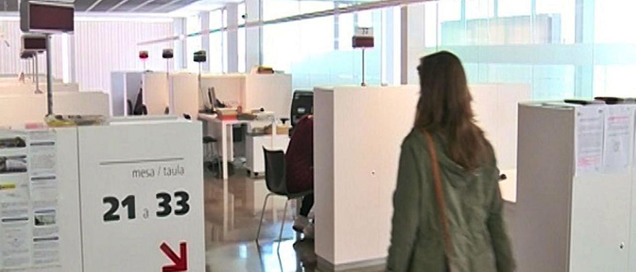 Oficina de empleo en la ciudad de València. | EUROPA PRESS