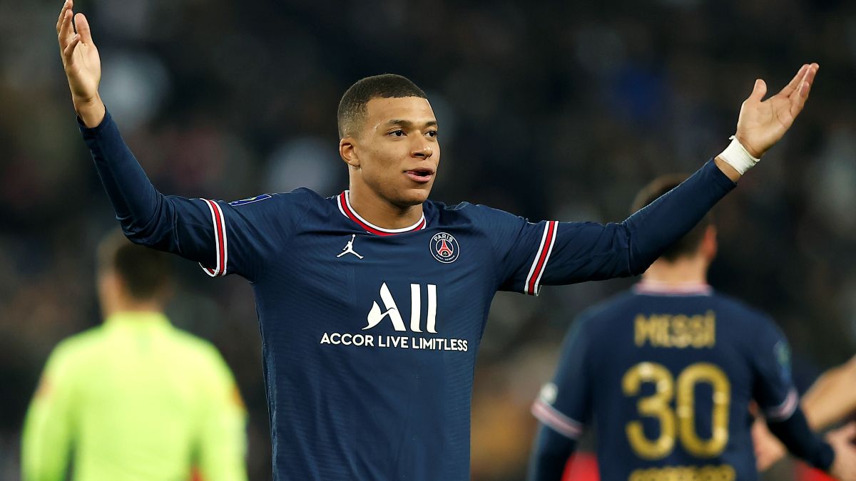 Mbappé, doblete para reforzar el liderato